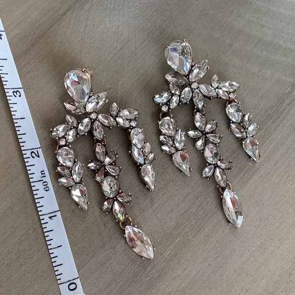 Lulus Jewelry - NEW LULU'S earrings 〰️ Large Classy Chandelier